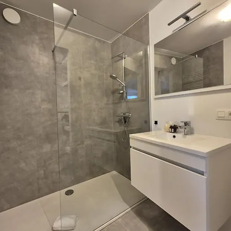Apartment Luxury And Tranquility Within Walking Distance Of The - With Garage Blankenberge