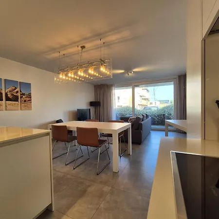 Luxe Inclusief Garage Rustig Gelegen Nabij Zee Lägenhet Blankenberge