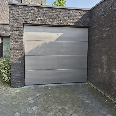Luxury And Tranquility Within Walking Distance Of The - With Garage
