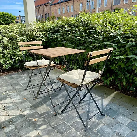 Luxury And Tranquility Within Walking Distance Of The - With Garage Apartment Blankenberge